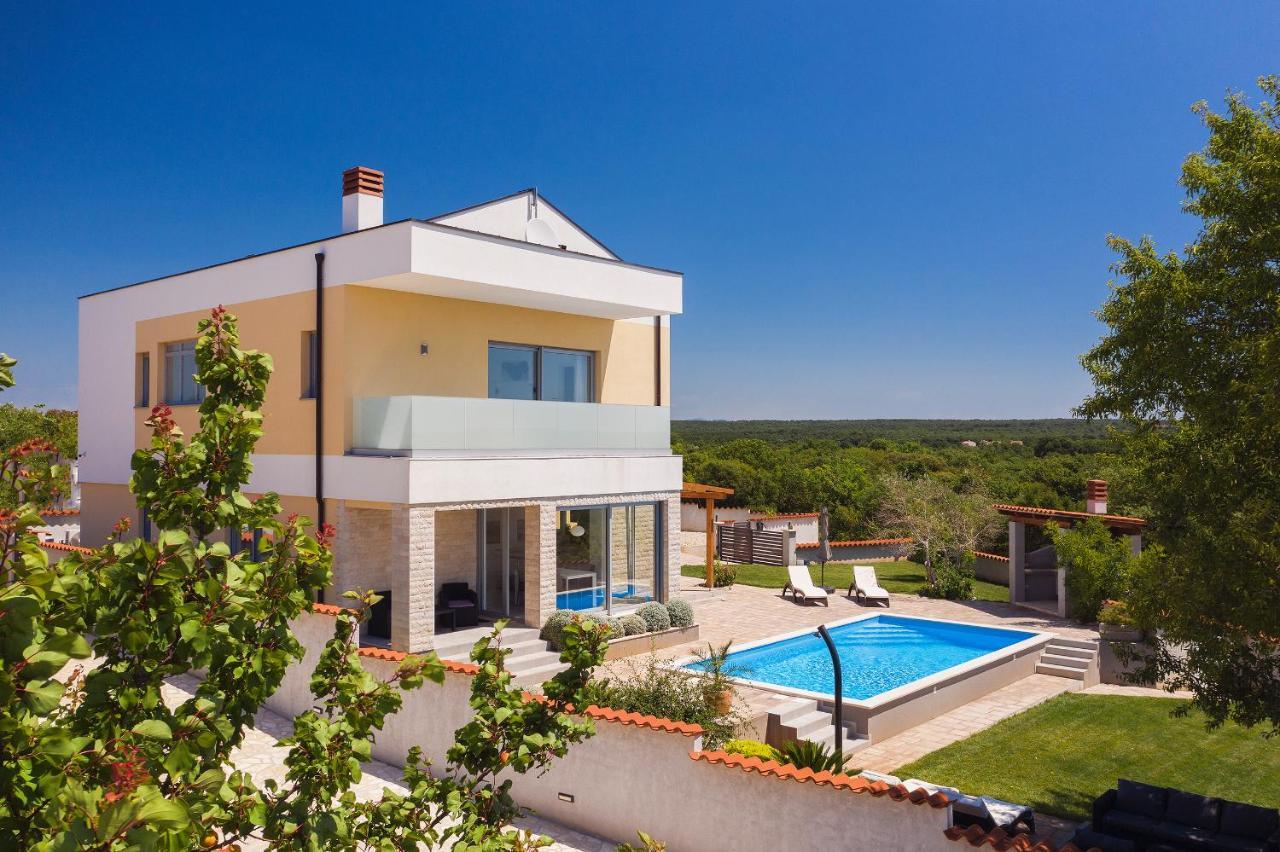 Villa White Barbariga Buitenkant foto